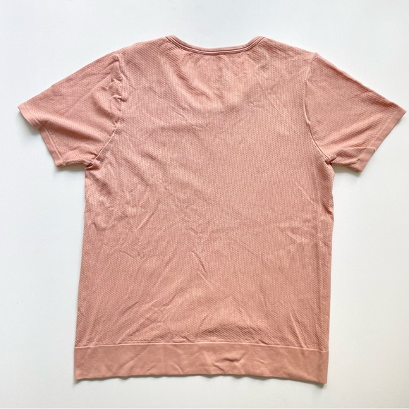 Nike Women’s Dri Fit Workout Top Blush Pink Medium - Picture 5 of 5